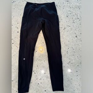 Lulu lemon black- side pockets, never worn